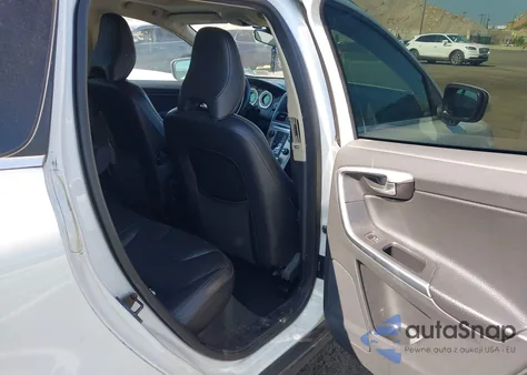 2012 Volvo Xc60 3.2 Platinum/3.2 Premier/3.2 Premier Plus/3.2L from USA, damaged, VIN YV4952DZ4C2262882